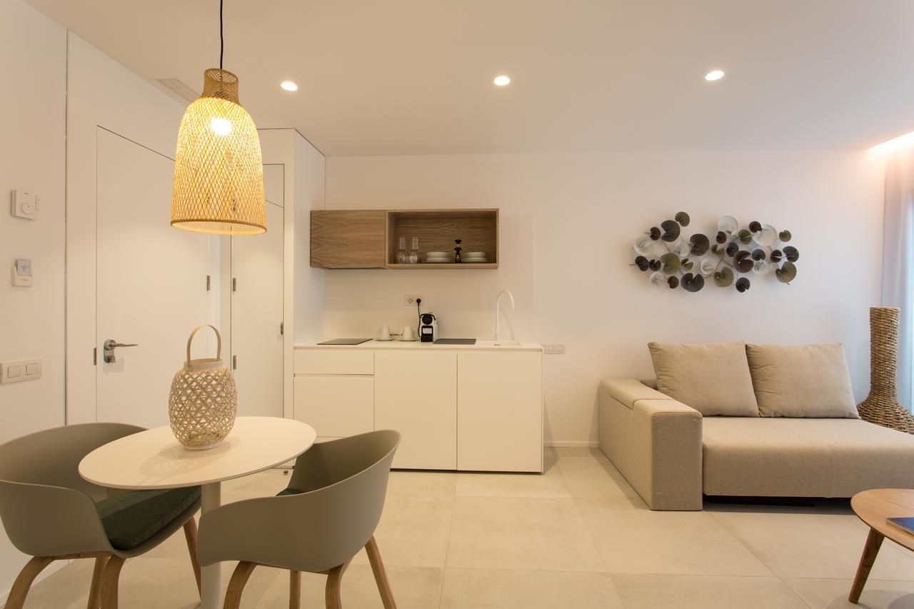 Sa Pedrera Suites & Spa Es Pujols Exterior photo