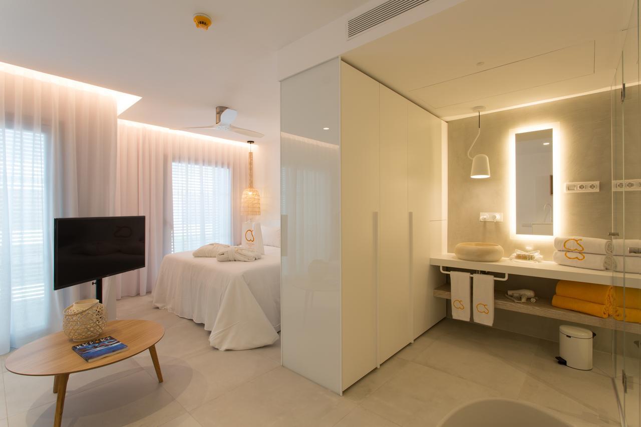 Sa Pedrera Suites & Spa Es Pujols Exterior photo